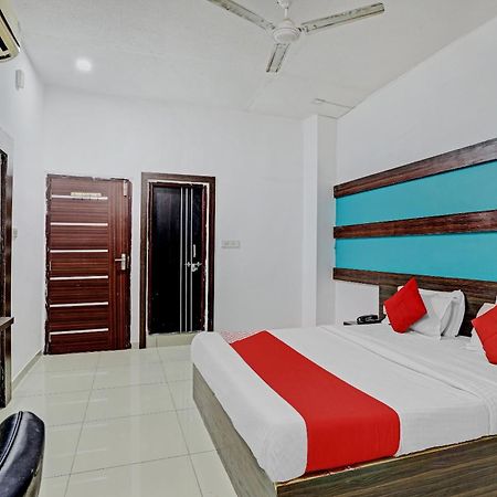 Oyo 11649 Hotel Mahima Gandhinagar Exterior foto